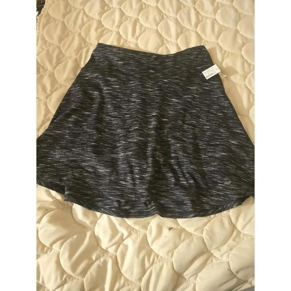 Maurices Women's Black and Gray Skort Size S